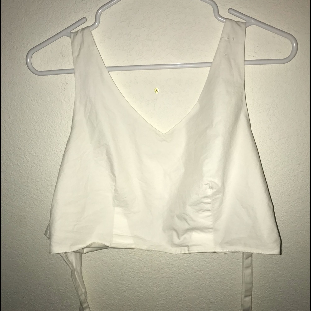 white crop top w/ tied fabric ✨